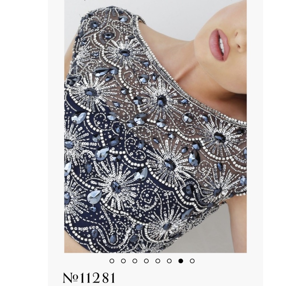 Sherri Hill.New Navy Blue Sparkling Dress. Size 6